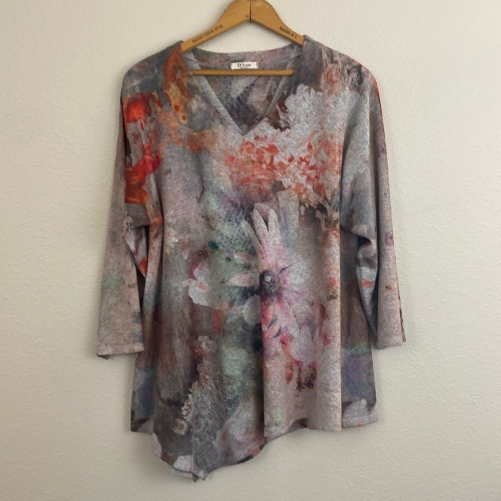 Et’Lois Artsy Floral Multicolor Tunic Top